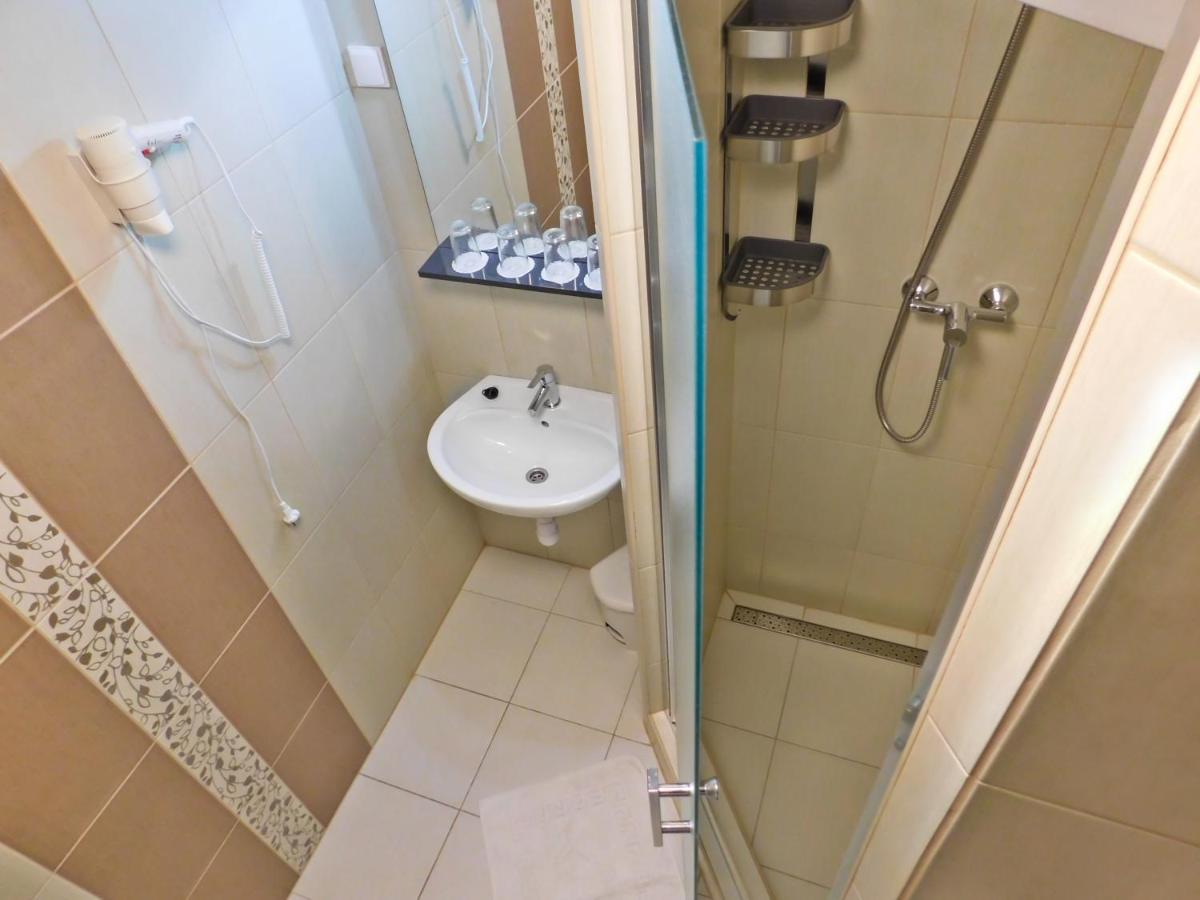 Levél Korona Panzio Bed & Breakfast エクステリア 写真